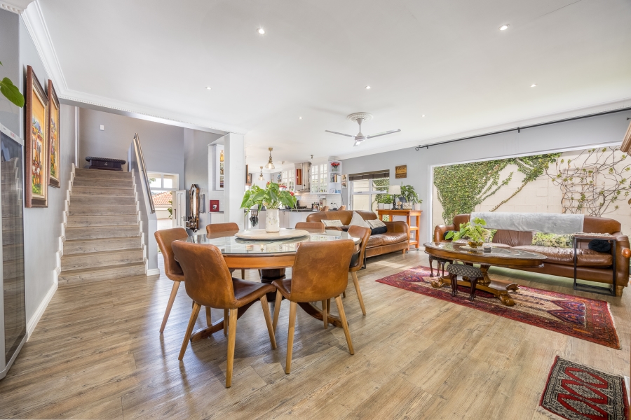 4 Bedroom Property for Sale in Van Riebeeckshof Western Cape